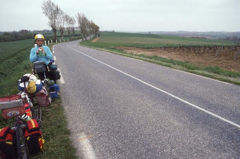 RWT 0270 316-08 France Road Lunch.jpg